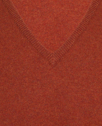 William Lockie V-neck Lambswool Pullover | Tiger