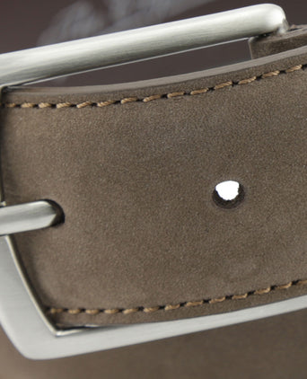 Verfijnde suede riem | Bruin