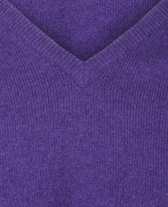 William Lockie V-hals Lamswol Pullover | Jacaranda