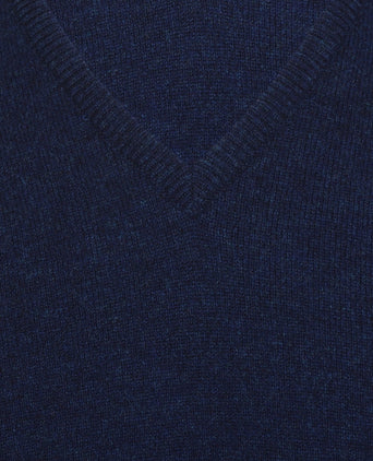 William Lockie V-neck Lambswool Pullover | Regatta