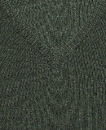 William Lockie V-neck Lambswool Pullover | Rosemary
