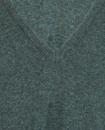 William Lockie V-neck Lambswool Pullover | Moorland