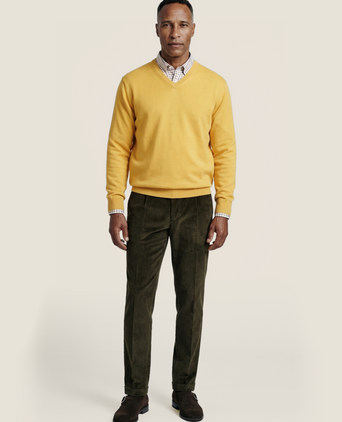 Merino wool v-neck sweater | Yellow