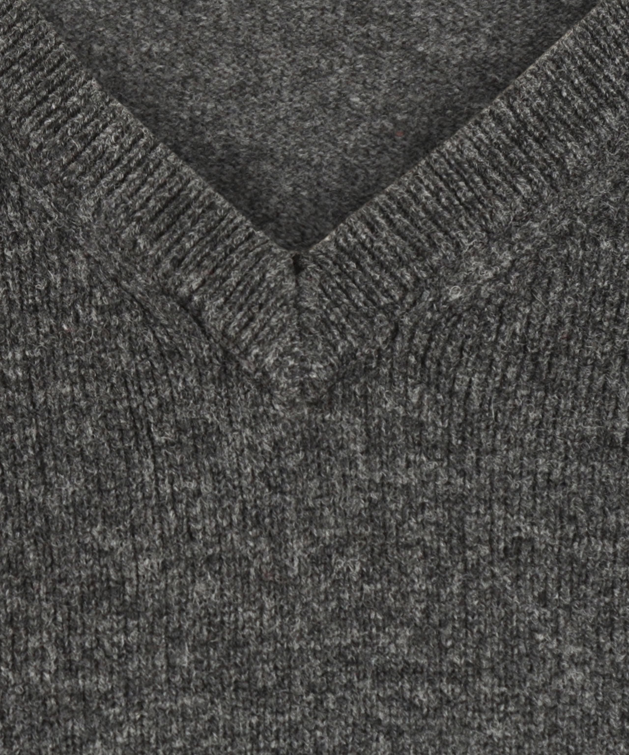 Klassischer Lammwollpullover mit V-Ausschnitt | Anthrazitgrau