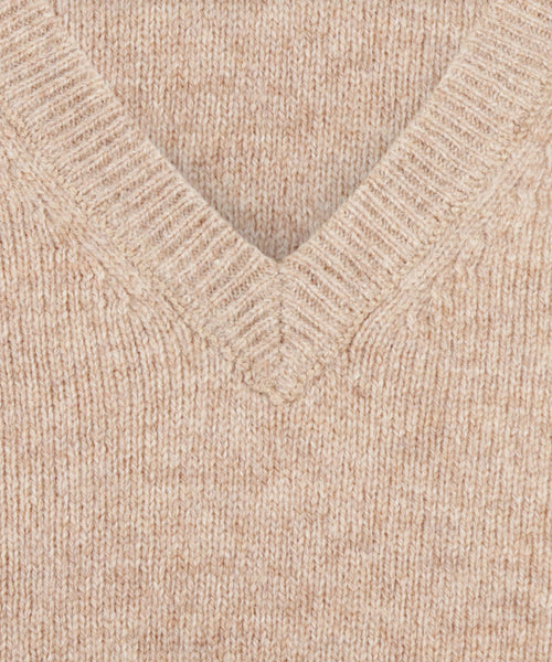 Classic Lambswool v-neck sweater | Brown