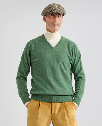 Classic Lambswool v-neck sweater | Green