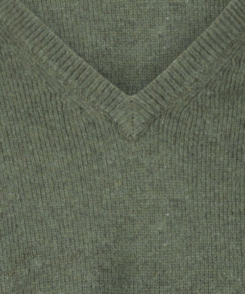 Classic Lambswool v-neck sweater | Green