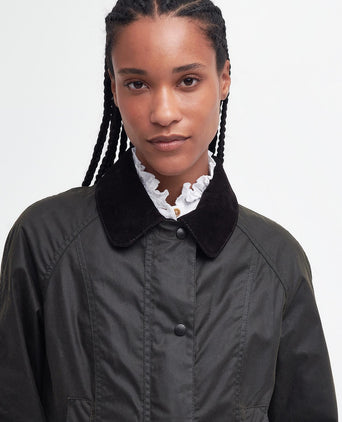 Barbour Classic Beadnell Wax Jacket Women | Olive