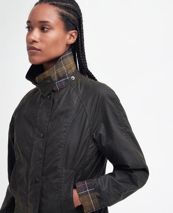 Barbour Classic Beadnell Wax Jacket Women | Olive