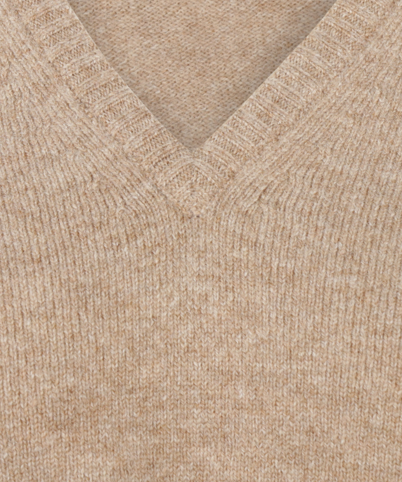 William Lockie Lucinda V-Neck | Colt
