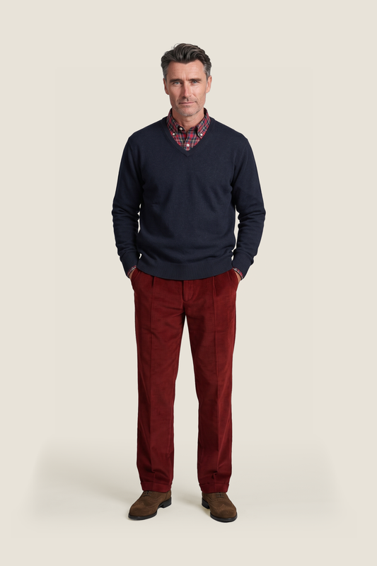 William Lockie V-neck Lambswool Pullover | Oxford Blue