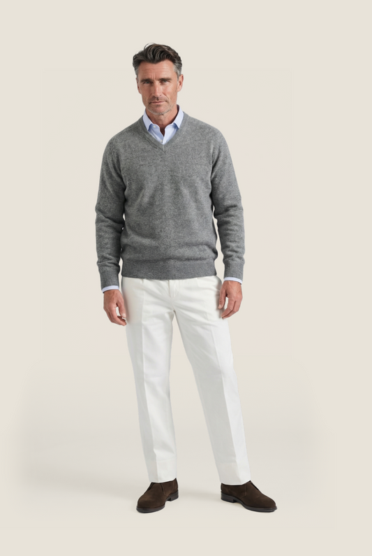 Classic Lambswool v-neck sweater | Grey