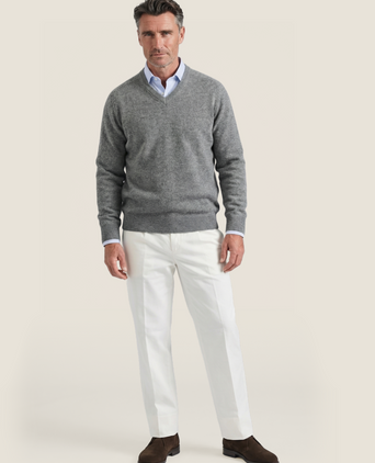 Classic Lambswool v-neck sweater | Grey