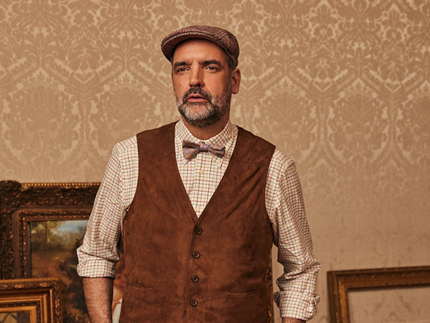 COUNTING STORIES: SUMMER CAPS