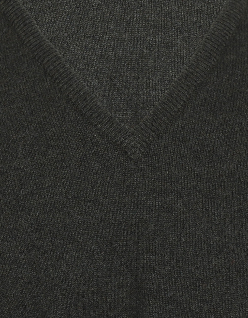 William Lockie V-neck Lambswool Pullover | Seaweed