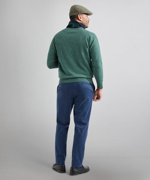William Lockie V-neck Lambswool Pullover | Moorland
