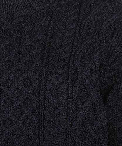 Aran-Pullover mit Rundhalsausschnitt und Zopfmuster | Marineblau