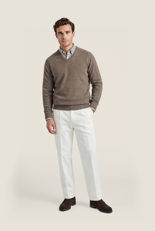 Classic Lambswool v-neck sweater | Brown